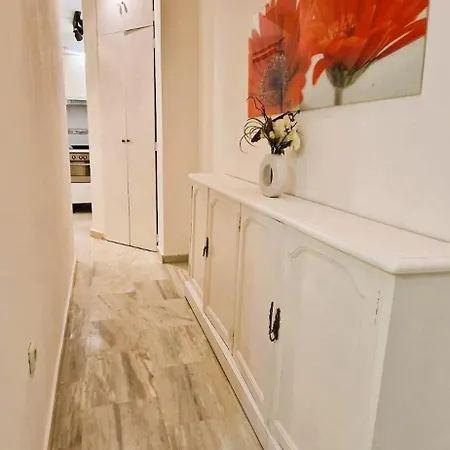 Apartment Epsilon *